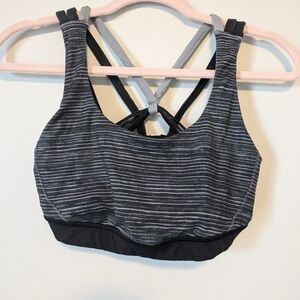 Lululemon women's sports bra size 8